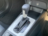 ■シフトレバー■動かしやすくかつ邪魔にならない位置に設置されています。
