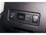 シートヒーター装備付き車!!座席に埋め込まれた電熱線によりシートを暖めることが出来る装備で、温められたシートは、寒い冬には最適です!!