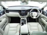 XC60 アルティメット B5 AWD 4WD 