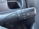 【 オートライト 】オートライトなのでライトの点け忘れを気にすることなく運転が出来ます♪