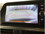 バックガイドモニターで、後方を確認しながら安心して駐車することができます。運転初心者も熟練者も必須の機能ですよ!