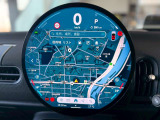 トランクルームにはネットを備えています。荷物に固定や間仕切りに活用できますよ。MINI小倉までご連絡ください!!
