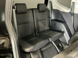 1列目から3列目まで広々大空間です。3列目シートは荷物が多い時や不要な時はアレンジして荷室として使用することが可能で便利に使えます