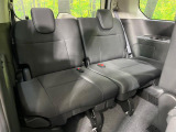 3列目シートはもちろん状態良好☆大人でもゆったりと座って頂けますので、大人数でのお出かけもラクラクです♪ご家族で、気の知れた仲間で、ドライブに行くのが楽しみですね♪
