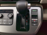 発進時から滑らかに加速する無段階変速のCVTはストップ&ゴーの多い街の中も快適です