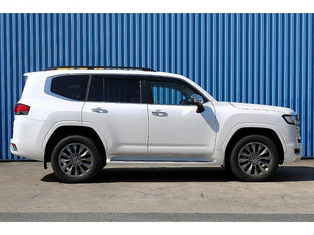 トヨタ ランドクルーザー300 3.5 ZX 4WD の中古車詳細 (14,000km トヨタ ランドクルーザー300 3.5 ZX 4WD の中古車詳細 (14,000km