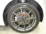 タイヤは純正モデューロのアルミホイールを装着!