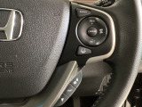 ハンドル右側にはクルーズコントロールのスイッチが装備され運転中の操作も安心して行えます!