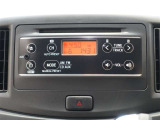 CD・ラジオチューナーが装備されております!運転中も退屈しないですね☆