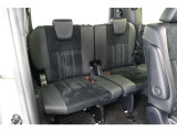 3列目シートも状態良好です。大人でもゆったり座っていただけますので、大人数のお出かけも楽々です。