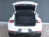 パワーテールゲートも備えているので荷物の出し入れでも大活躍間違いなしです。