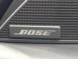 【BOSEサウンドシステム】メーカーオプションの高品位サウンドシステムを搭載。専用のチューニングが施された大小様々なスピーカーから良質なサウンドが奏でられ、臨場感あふれる音響空間を演出します。