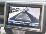 バックをするとき自動でリアの様子が映る『リアカメラ』付き!画面で確認しながらバックができますから安心ですね。でも、目視も大切ですよ!安全第一でお願いします!
