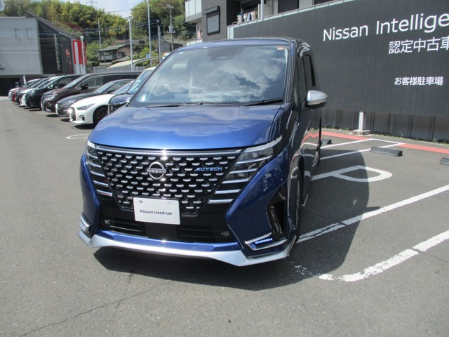 セレナ 1.4 e-POWER AUTECH 