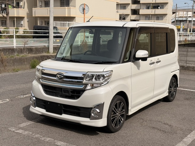 ダイハツ タントカスタム 