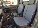 ◇助手席◇座り心地が良いシートなので長時間の運転でも快適にお過ごしいただけます。新品のフロアマットのご注文も可能です。掲載箇所以外にご希望の写真がございましたらお気軽にお問い合わせ下さい。
