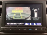 バックでの車庫入れも安心です! リアカメラが付いているバックモニター付のナビを装備しております。バンパーについているソナーや、操作線もついており距離感も画面から確認できます。