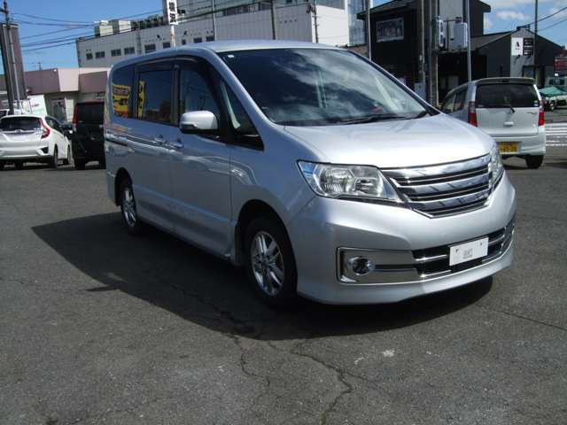 日産 セレナ 2.0 ライダー 4WD の中古車詳細 (116,000km, ブリリアント