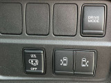 両側オートスライドドア装備!運転席のスイッチやリモンキーでも開閉操作が出来るので便利ですよ!
