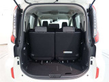 広々としたラゲージスペースを備えています。大きなものや長さのある荷物もしっかりと積み込めます。