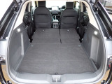 ◆後部座席を両方倒せば驚きの広さに!大きな荷物が積めます!