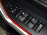 電動格納式ドアミラー・パワーウインドウを装備しています。