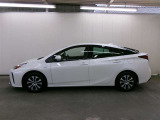 プリウス 1.8 A プレミアム E-Four 4WD 