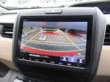 苦手な駐車もバックモニターで安心です。