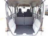 ◆定員乗車時のカーゴルームです。普段のお買い物の荷物やたくさんの収納が可能です。
