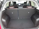 リアシートも折り畳み出来ますので、荷物も多く積めます。