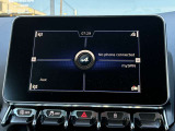 リアルスポーツカーらしく様々な機能や車両コンディションをリアルタイムでドライバーに伝える。