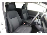 しっかりとしていて上質な座り心地のシートです。 座り心地も良くて長時間の運転も快適ですよ。 肌触りの良いシートが評判です。