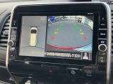 アラウンドビューモニターです!上空から貴方のお車をモニタニングしている様に車両の周りの安全確認が出来ます!