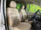 運転席シート廻りは使用感も少なく、良好な状態となっています。丁寧に使われていたことがよくわかりますね。