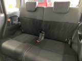後部座席です。座り心地も足元もゆったり♪♪