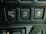 視認性もよく操作しやすいインパネ回りのスイッチ類です。