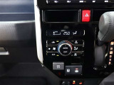 オートエアコン付きなので一度、温度を設定すれば自動的に過ごし易い温度に調整してくれますよ。車内をいつでも快適空間にしてくれます。