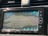 バックカメラ♪運転席から死角となりやすい部分も見えやすく車庫入れの苦手な方にも安心して駐車できます☆