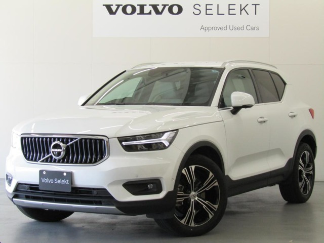 XC40 B4 AWD インスクリプション 4WD 