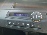 エアコンはオートですので一年中快適なドライブが楽しめます。