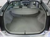意外に広いラゲッジルームで荷物も積めます!!