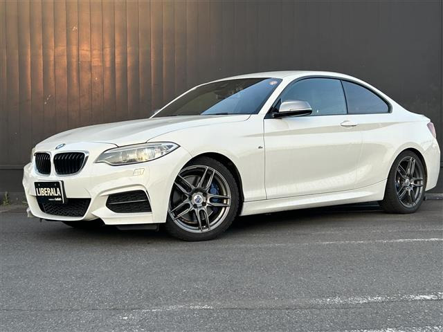 2シリーズクーペ M235i 本革シート 修復歴無し