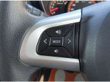 便利なステアリングオーディオスイッチが付いて走行中に便利です