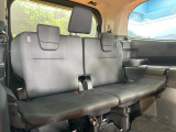 3列目シートはもちろん状態良好☆大人でもゆったりと座って頂けますので、大人数でのお出かけもラクラクです♪ご家族で、気の知れた仲間で、ドライブに行くのが楽しみですね♪
