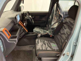 フロントシートです。ゆったり運転ができます。長距離ドライブもラクラク♪♪