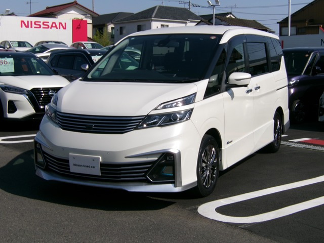 セレナ 2.0 ライダー Vセレクション 