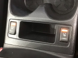 フロント両席にはシートヒーターが付いています!寒い日に便利な装備ですね。