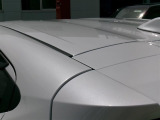 ルーフは目立つキズやへこみなどはない状態です。