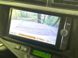 【バックカメラ】駐車時に後方がリアルタイム映像で確認できます。大型商業施設や立体駐車場での駐車時や、夜間のバック時に大活躍!運転スキルに関わらず、今や必須となった装備のひとつです!
