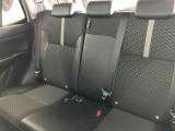 後部座席です。座り心地も足元もゆったり♪♪